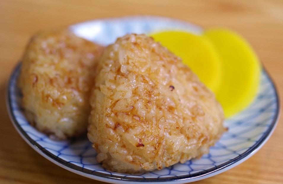 brown rice onigiri