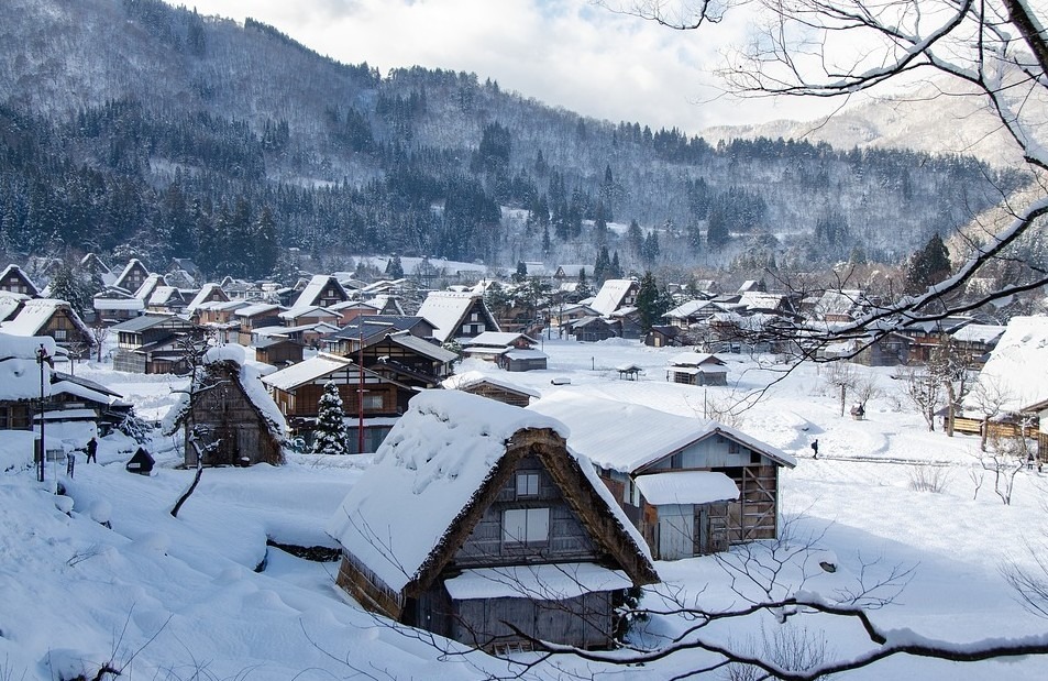 Canopies covered with snow on mountains