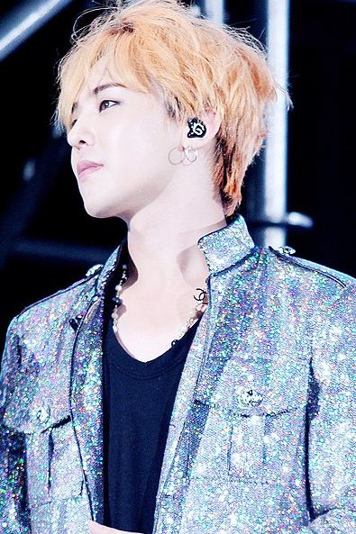 Earrings are a famous part of fashion in South Korea.