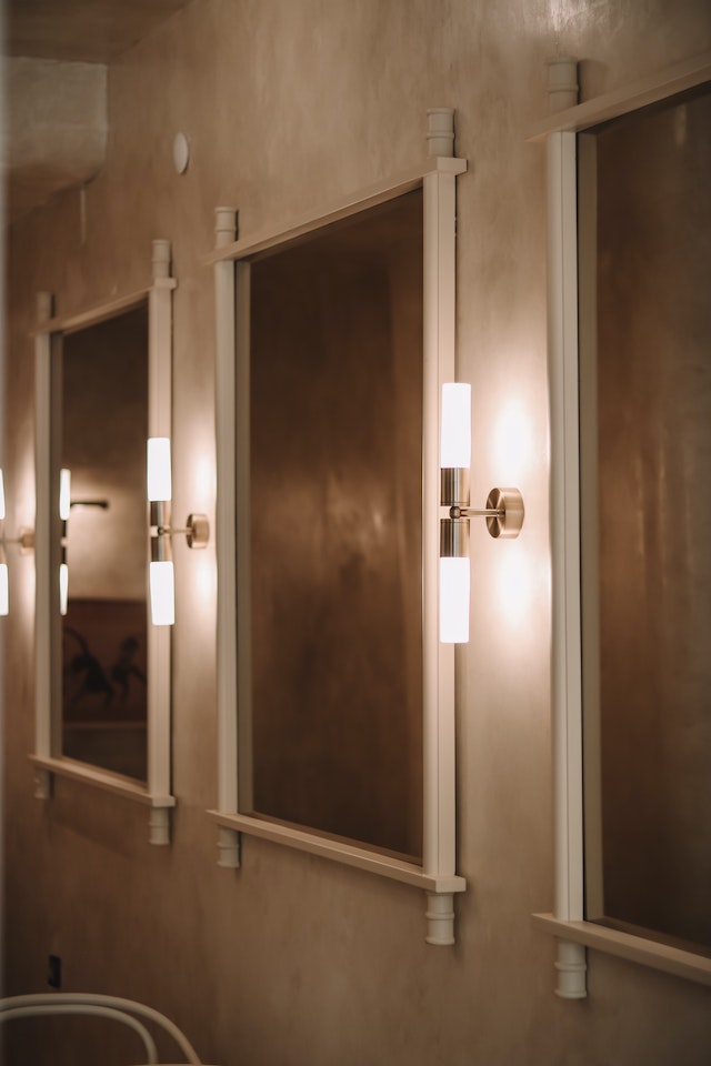 Mirrors in Tiny Spaces